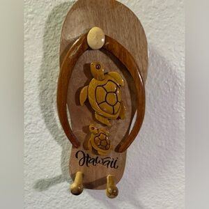 HANDMADE WOODEN HAND PAINTED 3D HAWAII SEA TURTLE KEY RING Holder